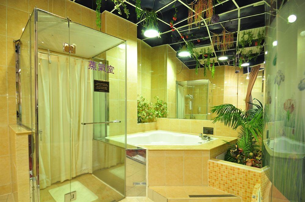 The We Hotel Taipei Exterior photo